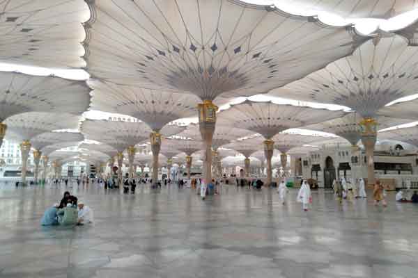 Exclusive Umrah Package – 14 Days